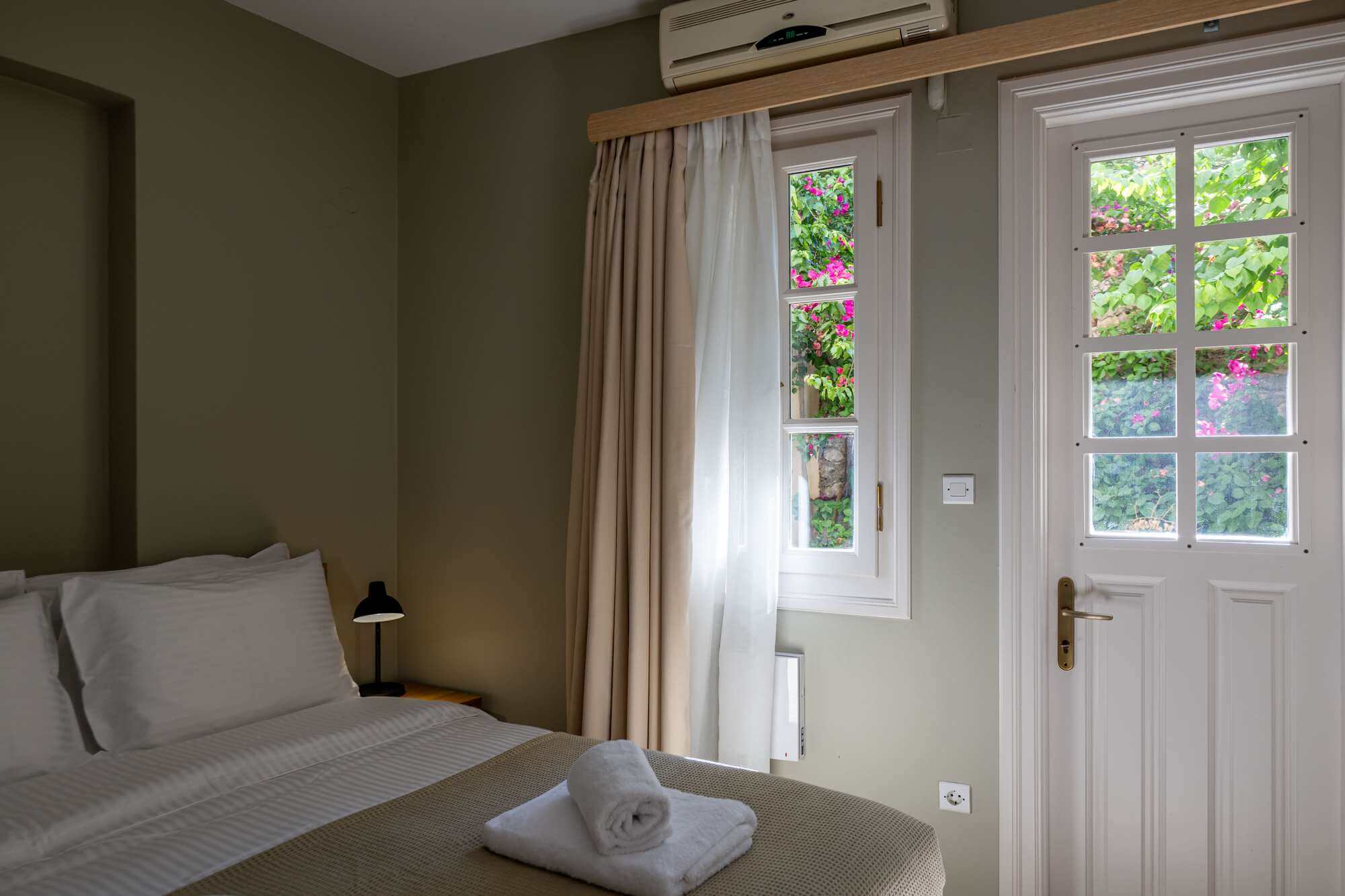 Deluxe Suite - Ipapanti Square Deluxe Suite - Ipapanti Square