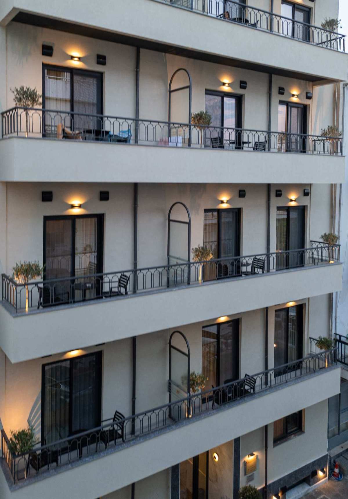 03 evripidou business hotel exterior view