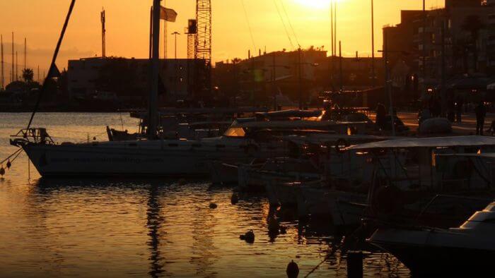 limani kalamata sunset mediterrenean villas summer holidays